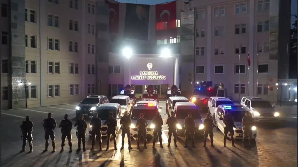 Şanlıurfa’da DEAŞ Operasyonu: 13 Şüpheli Gözaltına Alındı, 4 Kişi Tutuklandı