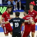 Harikasiniz filenin efeleri ukraynayi geriden gelerek devirdi erYrGvSE
